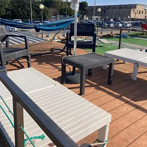 Houseboat Sardinia Appartement
